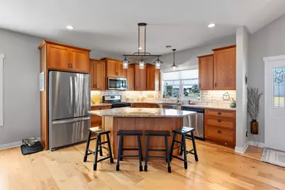 38209 Everett Avenue, North Branch, MN 55056 - Photo 8