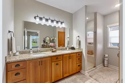 38209 Everett Avenue, North Branch, MN 55056 - Photo 18