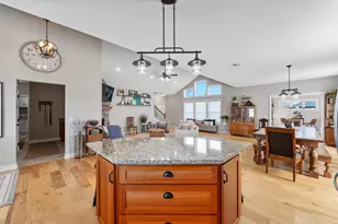 38209 Everett Ave, North Branch, MN 55056 - Photo 10