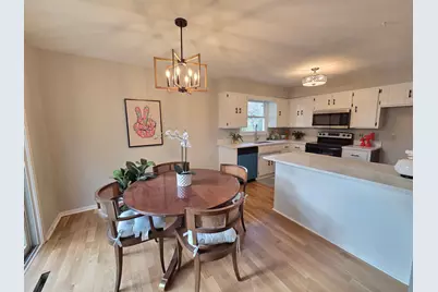 4174 Oakcrest Drive, Vadnais Heights, MN 55127 - Photo 10