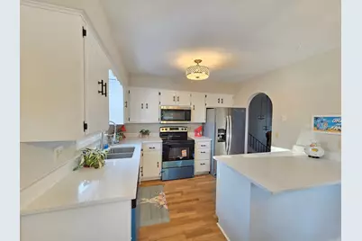 4174 Oakcrest Drive, Vadnais Heights, MN 55127 - Photo 2