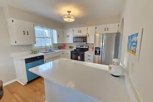 4174 Oakcrest Dr, Vadnais Heights, MN 55127 - Photo 6