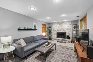 17351 Barberry Cir, Eden Prairie, MN 55346 - Photo 14