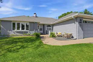 7288 Foxboro Ct, Woodbury, MN 55125 - Photo 2