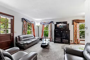 6877 Grenwich Ln N, Oakdale, MN 55128 - Photo 4