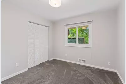 285 Deubener Place, Saint Paul, MN 55105 - Photo 20