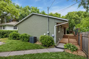 285 Deubener Pl, Saint Paul, MN 55105 - Photo 40