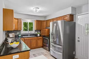 285 Deubener Pl, Saint Paul, MN 55105 - Photo 14