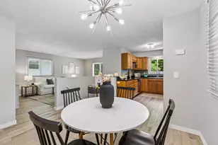 285 Deubener Pl, Saint Paul, MN 55105 - Photo 12
