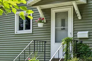 285 Deubener Pl, Saint Paul, MN 55105 - Photo 4