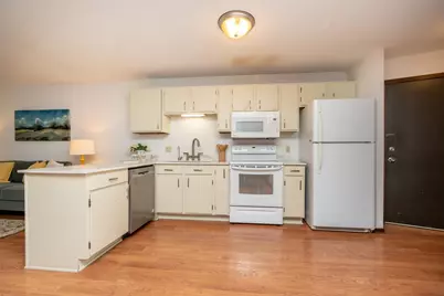 175 County Road B2 E #429, Little Canada, MN 55117 - Photo 2