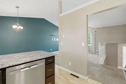 6812 44th Avenue N, Crystal, MN 55428 - Photo 14