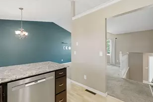 6812 44th Ave N, Crystal, MN 55428 - Photo 14