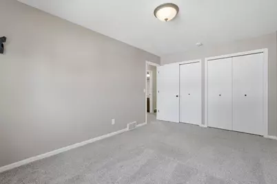 6812 44th Avenue N, Crystal, MN 55428 - Photo 4