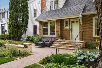 1843 Highland Parkway, Saint Paul, MN 55116 - Photo 2