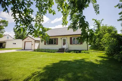 1006 Poughkeepsie Avenue, Morris, MN 56267 - Photo 2