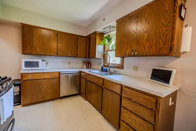 1006 Poughkeepsie Avenue, Morris, MN 56267 - Photo 18