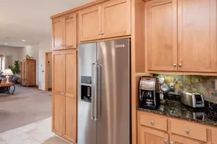 1161 Lakemoor Dr, Woodbury, MN 55129 - Photo 8