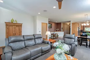 1161 Lakemoor Dr, Woodbury, MN 55129 - Photo 12
