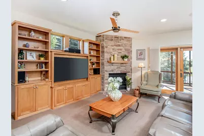 1161 Lakemoor Drive, Woodbury, MN 55129 - Photo 10