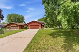 2021 17th St S, Saint Cloud, MN 56301 - Photo 2