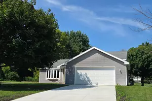 524 Wood Way, Burnsville, MN 55337 - Photo 2