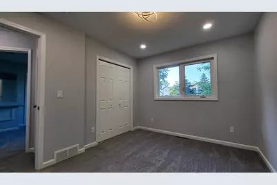 524 Wood Way, Burnsville, MN 55337 - Photo 6