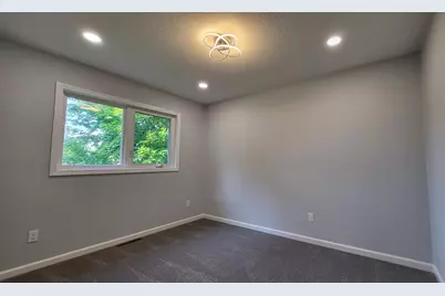 524 Wood Way, Burnsville, MN 55337 - Photo 10