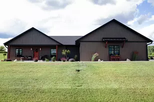 390 Badger Ave, Mondovi, WI 54755 - Photo 2