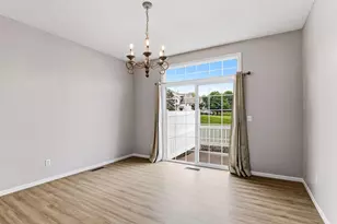 3128 Juniper Ln, Woodbury, MN 55125 - Photo 6