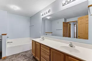 3128 Juniper Ln, Woodbury, MN 55125 - Photo 20