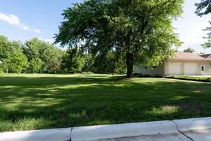 223 E Oak St, Tyler, MN 56178 - Photo 24