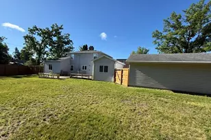 321 23rd St NE, Bemidji, MN 56601 - Photo 4