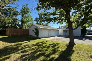 321 23rd St NE, Bemidji, MN 56601 - Photo 4