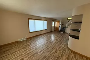 321 23rd St NE, Bemidji, MN 56601 - Photo 8