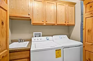 205 SE 17th St, Grand Rapids, MN 55744 - Photo 12