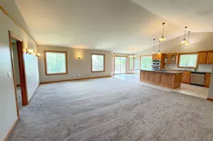 1103 Southern Hills Ln SW, Rochester, MN 55902 - Photo 4