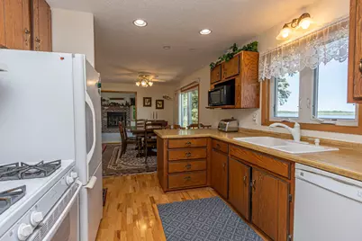310 King Street W, Osakis, MN 56360 - Photo 8