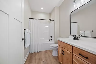 173 Eau Claire Avenue SE, Hutchinson, MN 55350 - Photo 10