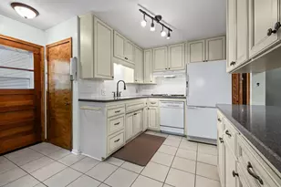 605 Arner Ave, Shoreview, MN 55126 - Photo 6