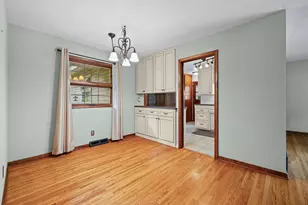 605 Arner Ave, Shoreview, MN 55126 - Photo 4