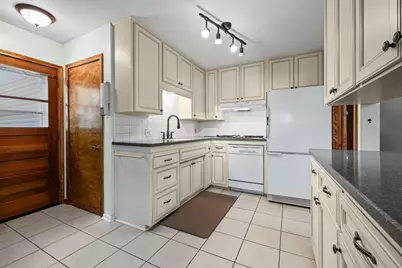 605 Arner Avenue, Shoreview, MN 55126 - Photo 8