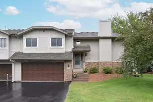 12937 82nd Ave N, Maple Grove, MN 55369 - Photo 2