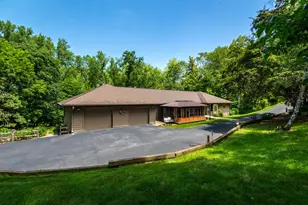 47060 Queens Cove Circle, La Crescent, MN 55947 - Photo 1