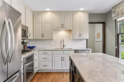 480 Highcroft Road, Wayzata, MN 55391 - Photo 10