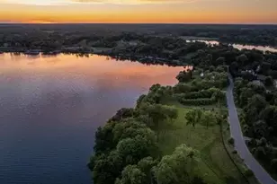 480 Highcroft Rd, Wayzata, MN 55391 - Photo 6