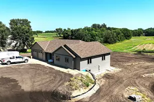 16435 26th St NE, New London, MN 56273 - Photo 2