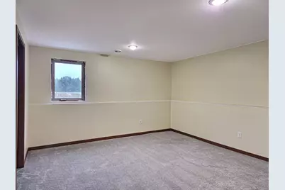 16435 26th St NE, New London, MN 56273 - Photo 26