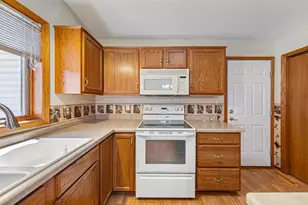 2102 McQuillan Ct SE, Rochester, MN 55904 - Photo 8