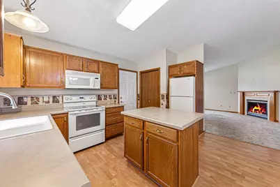 2102 McQuillan Court SE, Rochester, MN 55904 - Photo 10
